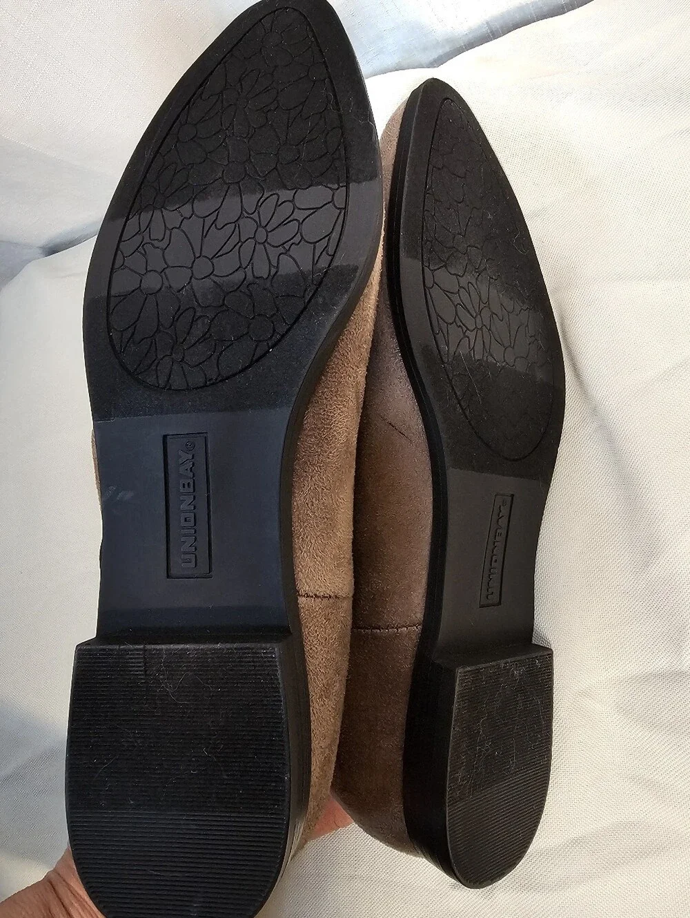 UNIONBAY 7.5M Taupe Suede Pointed Ankle Boots